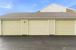 6680 Wareham Ct, Centerville, OH 45459 - Photo 22