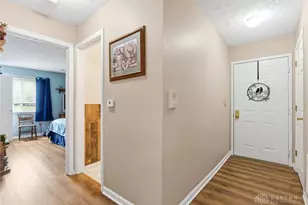 6680 Wareham Ct, Centerville, OH 45459 - Photo 4
