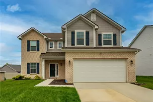 196 Riesling Dr, Englewood, OH 45322 - Photo 1