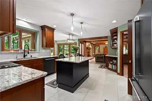 6548 Atterbury Ct, Centerville, OH 45459 - Photo 2