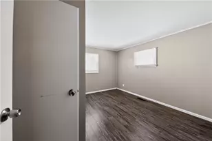 4176 Mapleleaf Dr, Dayton, OH 45416 - Photo 6