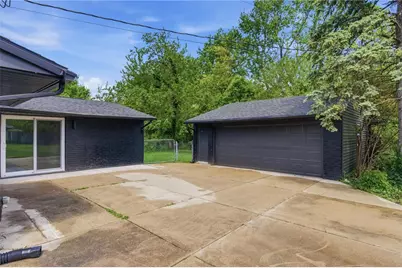 6515 Menlo Way, Huber Heights, OH 45424 - Photo 4