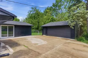 6515 Menlo Way, Huber Heights, OH 45424 - Photo 4