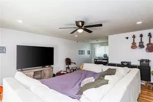 7021 Bascombe Dr, Huber Heights, OH 45424 - Photo 22