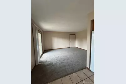 750 Gordon Smith Boulevard #20, Hamilton, OH 45013 - Photo 2