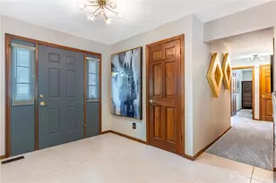 7821 Stanley Mill Dr, Centerville, OH 45459 - Photo 2