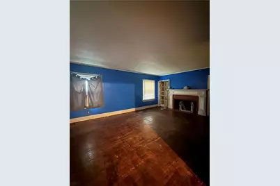 129 E Elmwood Avenue, Dayton, OH 45405 - Photo 2