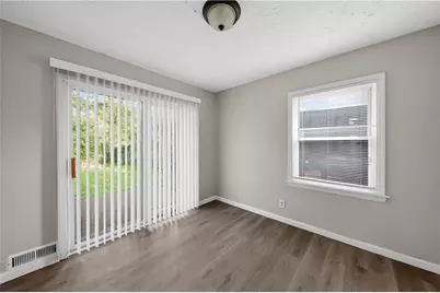 1117 Blakley Drive, Dayton, OH 45403 - Photo 4