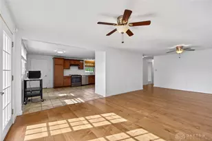 81 Carmel Ct, Centerville, OH 45458 - Photo 8