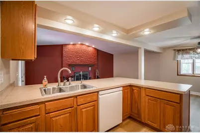 7140 Cohasset Drive, Huber Heights, OH 45424 - Photo 8