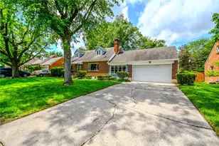 3919 Strathmoor Dr, Kettering, OH 45429 - Photo 2