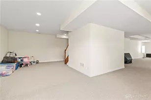 679 Towncrest Dr, Beavercreek, OH 45434 - Photo 52
