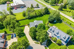 679 Towncrest Dr, Beavercreek, OH 45434 - Photo 6