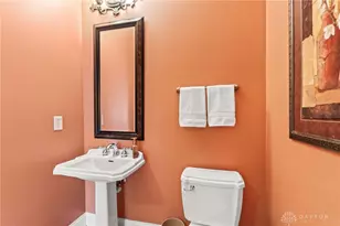 679 Towncrest Dr, Beavercreek, OH 45434 - Photo 36