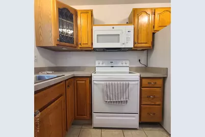 642 La Salle Drive, Dayton, OH 45417 - Photo 8