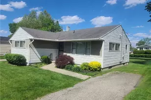 642 La Salle Dr, Dayton, OH 45417 - Photo 2