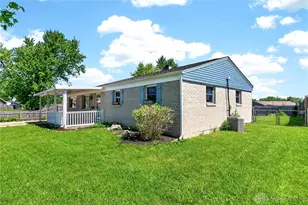 209 June Pl, Brookville, OH 45309 - Photo 2