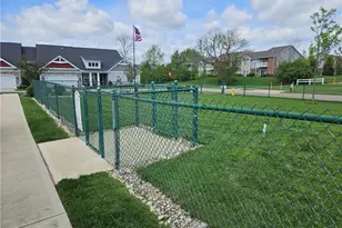 637 Angler Ct, Beavercreek, OH 45430 - Photo 38