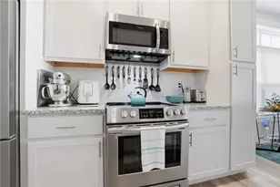 637 Angler Ct, Beavercreek, OH 45430 - Photo 6