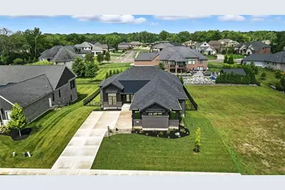 1943 Horseshoe Bend, Dayton, OH 45458 - Photo 2