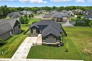 1943 Horseshoe Bend, Dayton, OH 45458 - Photo 2