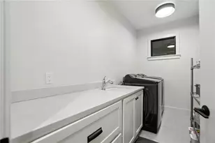 1943 Horseshoe Bend, Dayton, OH 45458 - Photo 18