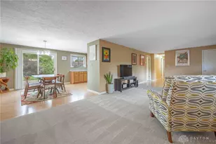 9398 Shawhan Dr, Centerville, OH 45458 - Photo 2