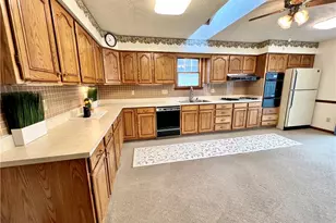 20 W Walnut St, Phillipsburg, OH 45354 - Photo 12