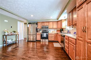 4674 Nowak Ave, Huber Heights, OH 45424 - Photo 14