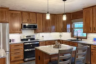 5849 Sulphur Springs Rd, Brookville, OH 45309 - Photo 8