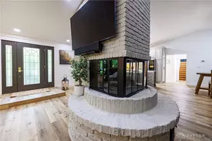 229 Colonial Ln, Washington Twp, OH 45429 - Photo 6