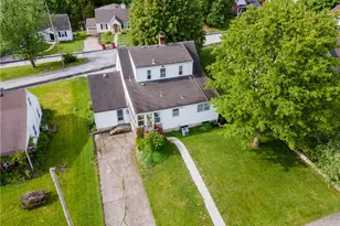 126 Parkwood Dr, West Milton, OH 45383 - Photo 8