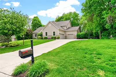2298 Crestridge Drive, Butler Twp, OH 45414 - Photo 4