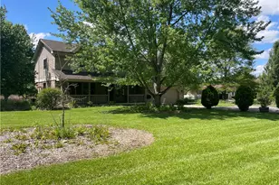 5037 Mud Run Rd, Bath Twp, OH 45387 - Photo 2