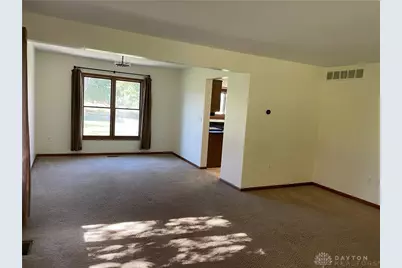 5037 Mud Run Road, Bath Twp, OH 45387 - Photo 6