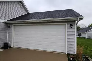 702 Fenview Dr, New Carlisle, OH 45344 - Photo 2