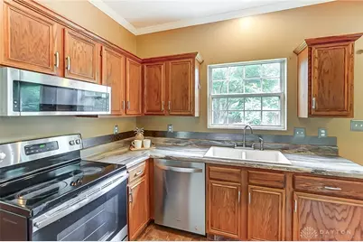 2327 Polo Park Drive, Dayton, OH 45439 - Photo 8