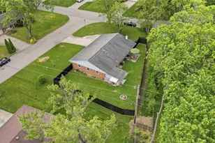 2271 Mission Ln, Bellbrook, OH 45305 - Photo 4