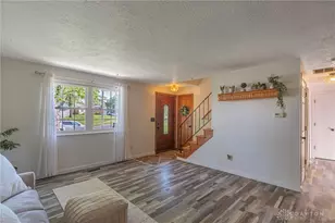 7718 Redbank Ln, Huber Heights, OH 45424 - Photo 4