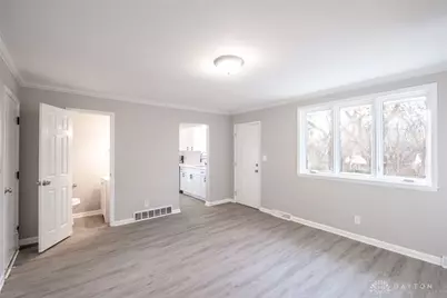 420 Stoneybrook Drive, Kettering, OH 45429 - Photo 8