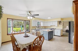 1589 Bending Tree Dr, New Carlisle, OH 45344 - Photo 16