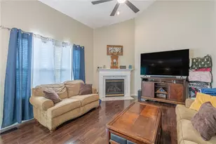 6553 Fountainhead Dr, Huber Heights, OH 45424 - Photo 2