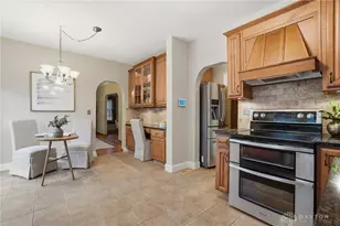 317 E Dixon Ave, Oakwood, OH 45419 - Photo 18