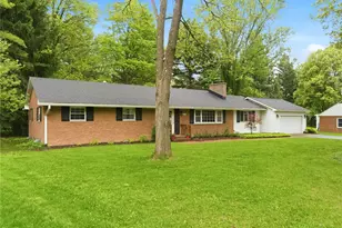 1431 Meadow Ln, Yellow Springs Vlg, OH 45387 - Photo 2