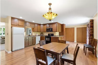 4900 Shady Hill Lane, Kettering, OH 45429 - Photo 10