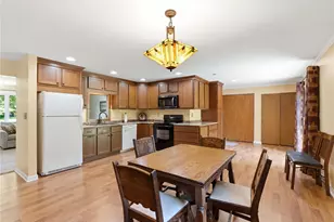 4900 Shady Hill Ln, Kettering, OH 45429 - Photo 10