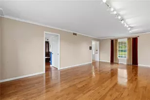 2196 Red Rock Dr, Beavercreek, OH 45431 - Photo 10