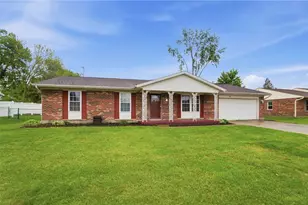 1326 W Trade Square, Troy, OH 45373 - Photo 2