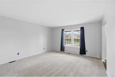 1326 W Trade Square, Troy, OH 45373 - Photo 12