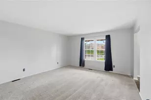 1326 W Trade Square, Troy, OH 45373 - Photo 12